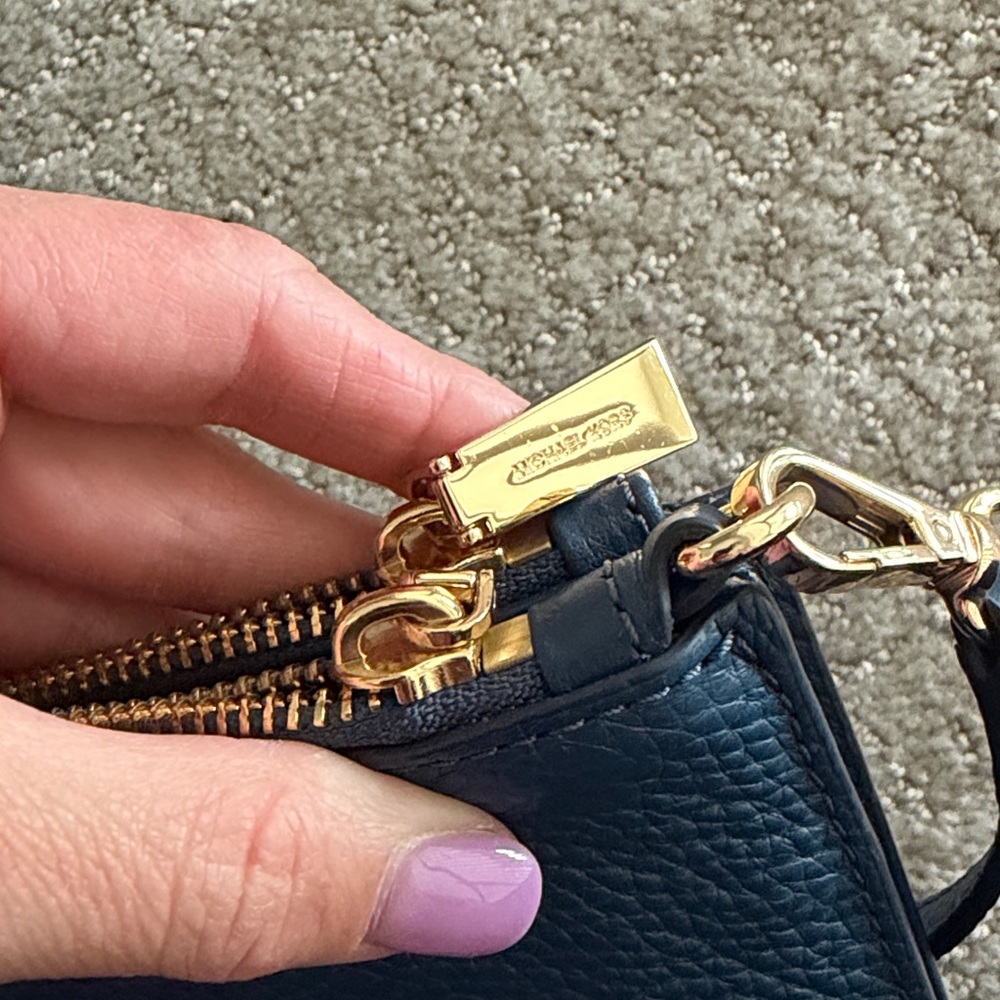 Michael Kors crossbody - Picture 6 of 11